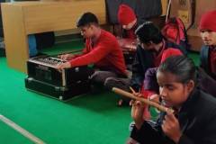 Class-room-music-activity