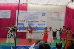Dancing-blind-students-on-disability-day